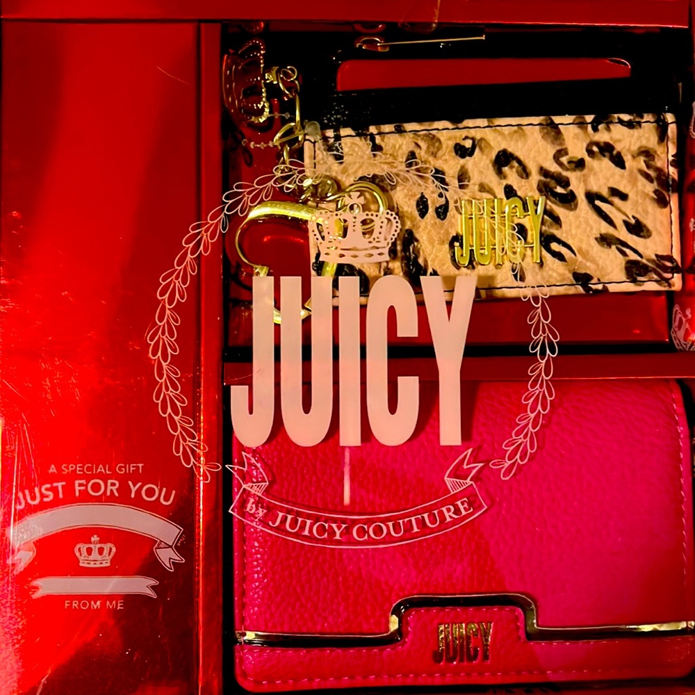 Juicy Couture 2 wallet gift set- brand new!